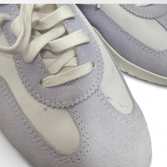 Converse - Picture 6 of 7